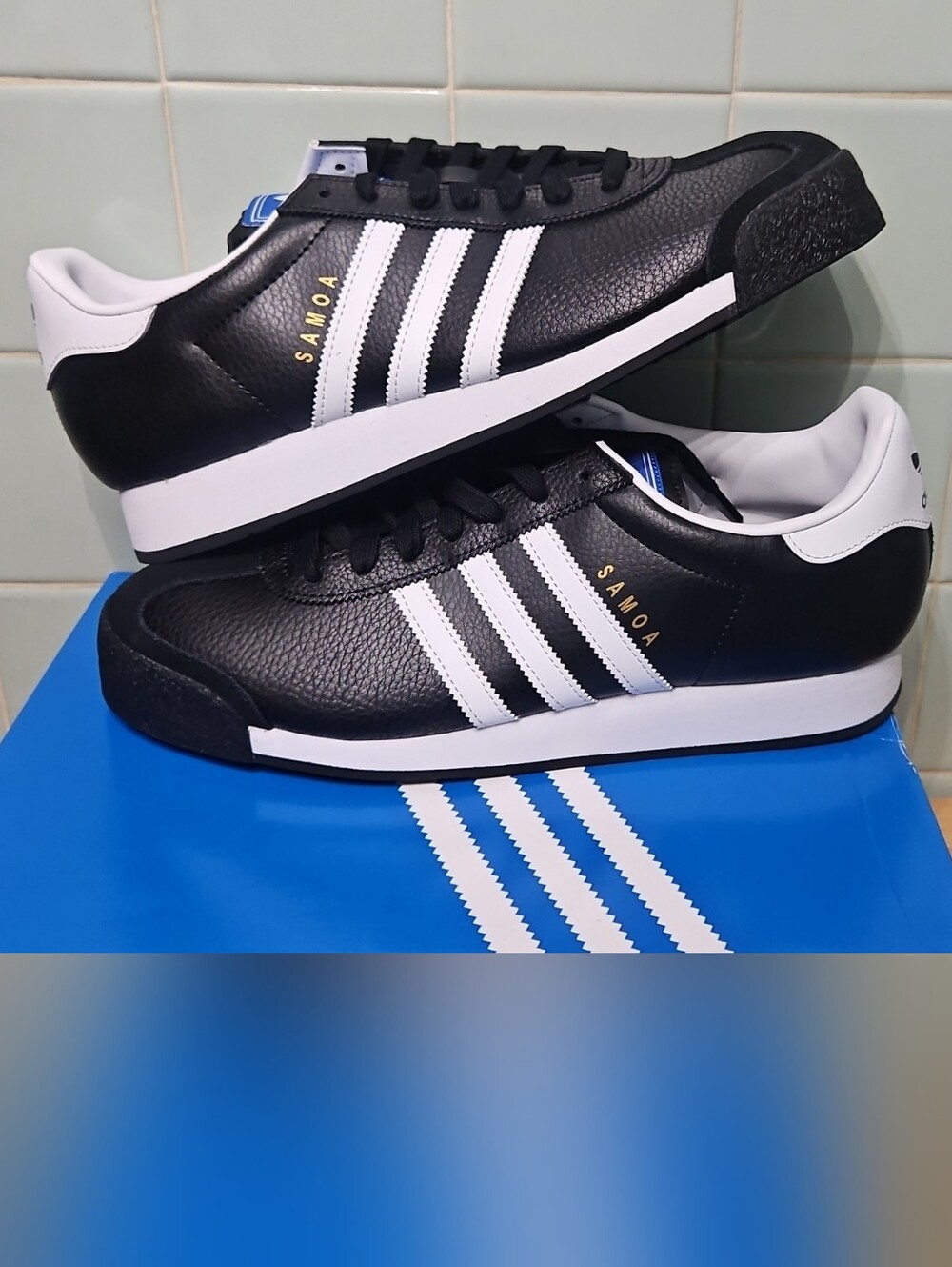 adidas Men's Black and White Samoa Leather Sneakers Size 11.5